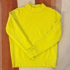 Athleta women’s Vibrant Yellow neon crewneck Sweater size Small